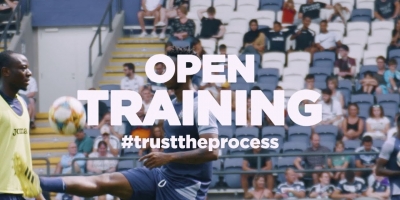 Embedded thumbnail for Thanks for coming to the open training, fans!
