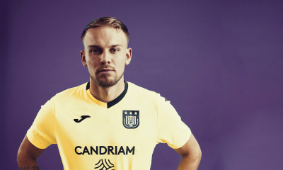 Timon Wellenreuther Le champion des Pays-Bas a levé l'option dans le contrat du gardien
