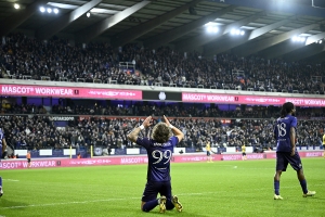 RSC Anderlecht scores first cashless goal - Sports Venue Business (SVB)