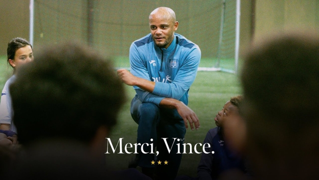 Embedded thumbnail for THANKS FOR EVERYTHING | Vincent Kompany talking to the RSCA academy players