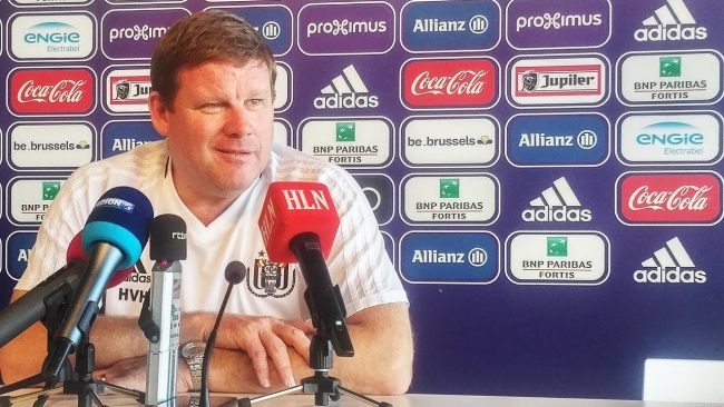 Embedded thumbnail for Hein Vanhaezebrouck before Mouscron - RSCA